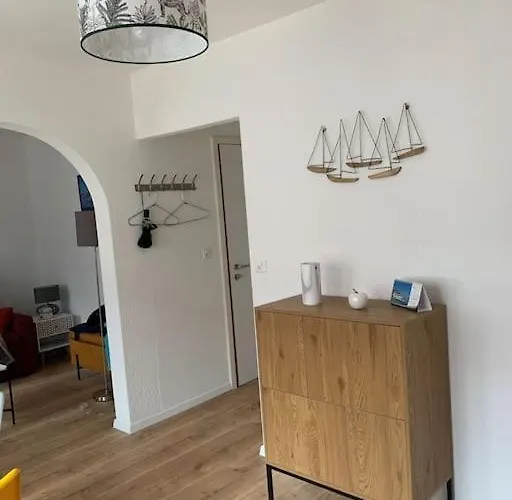 Appartement Dans Le Vieux Bourg De St Prex Saint-Prex