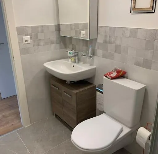 Dans Le Vieux Bourg De St Prex