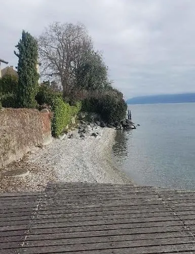 Lägenhet Dans Le Vieux Bourg De St Prex
